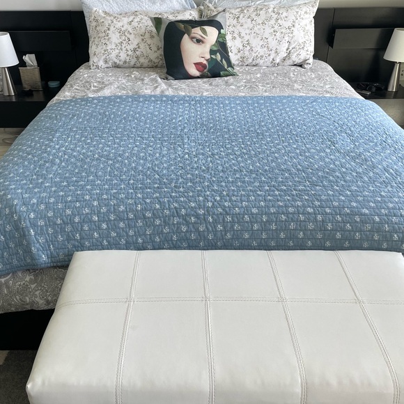 NWOT 🦋 Bedspread & 2 std. shams | Full/Queen - Picture 2 of 15